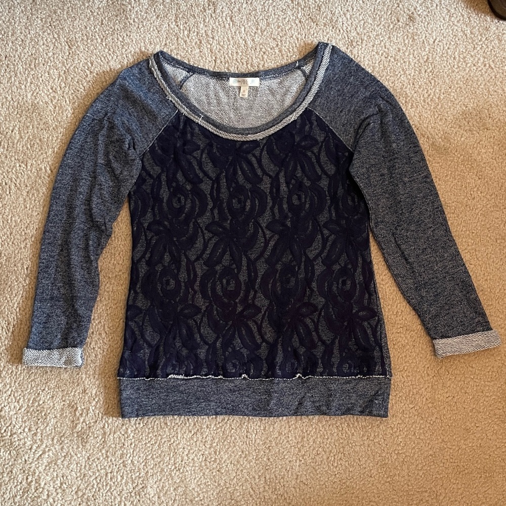 Dark Blue Lace Overlay 7/8 Sleeve Top Size Medium